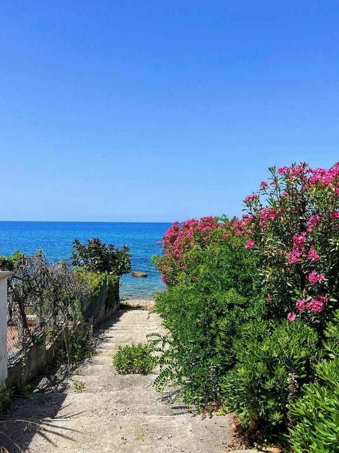 Villetta Sul Mare Acquedolci Bagian luar foto